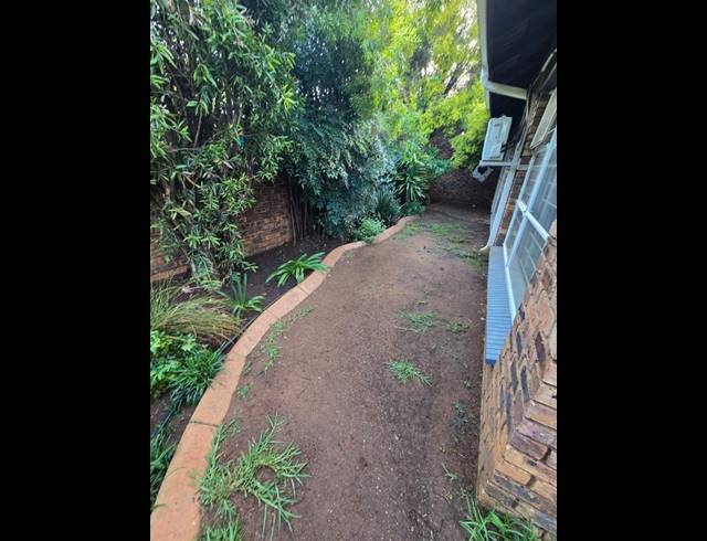 2 BEDROOM PROPERTY TO RENT IN MEYERTON CENTRAL